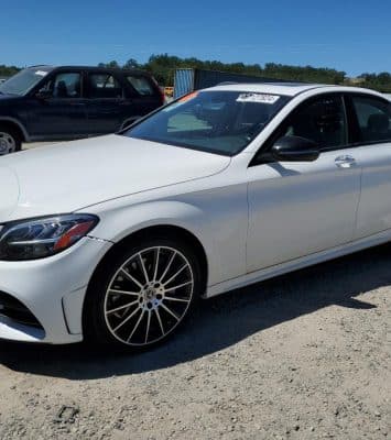 مرسيدس بنز C-C300 4matic 2019 تواصل معي على الواتس اب 0557266210