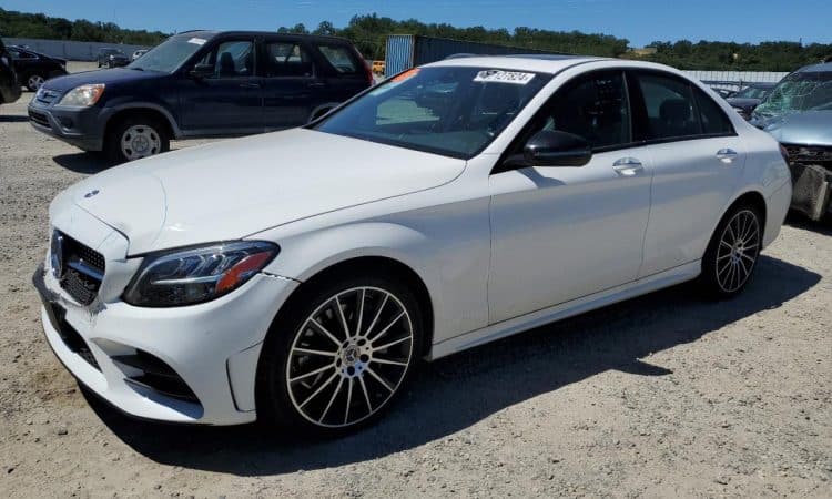 مرسيدس بنز C-C300 4matic 2019 تواصل معي على الواتس اب 0557266210